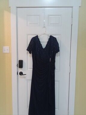 Betsy&Adam Elegant Navy Sequin V-Neck Evening Dress *144#